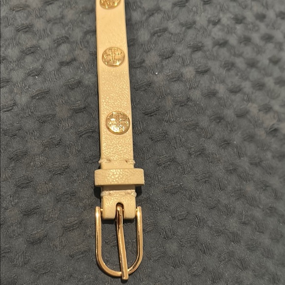 Tory Burch Beige Leather Wrap Bracelet - Picture 3 of 5